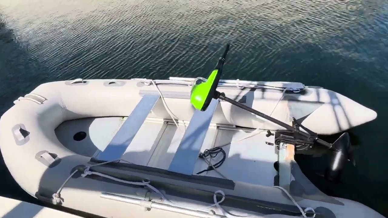 十岁左右的儿童如何自然学习开船？推荐一款适合儿童使用的电推螺旋桨。